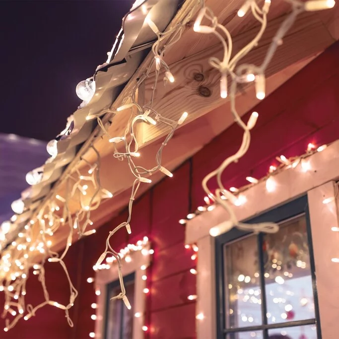 EUROSVET 100-101   новогодняя гирлянда бахрома   белый с эффектом мерцания