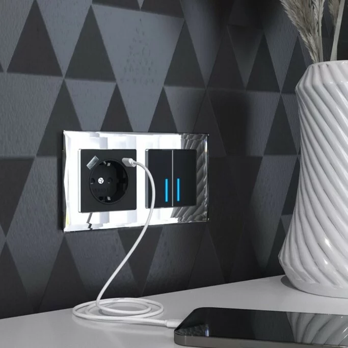 Werkel W1171708  Розетка с заземлением, шторками и USB тип A+C (черный)