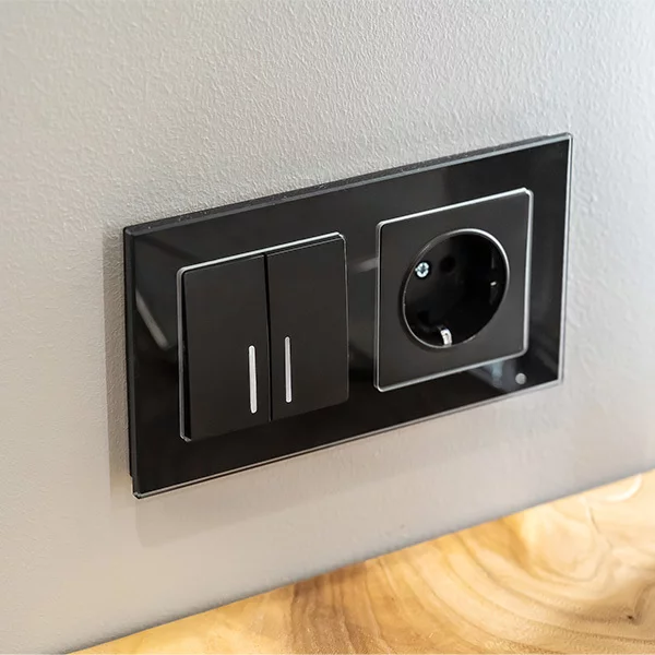 Werkel W1122108  Выключатель двухклавишный проходной с подсветкой (черный матовый)