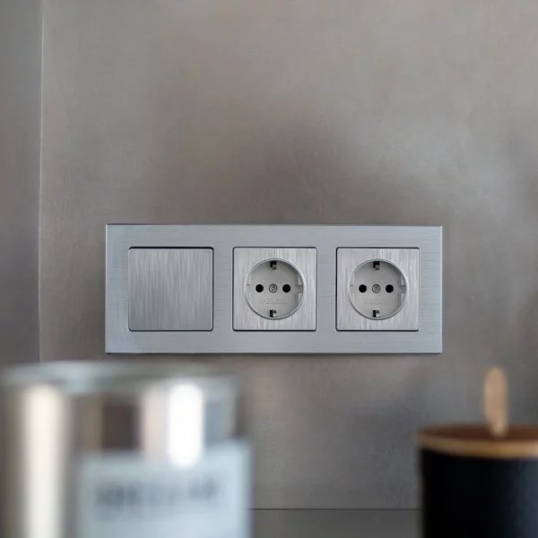 Werkel W1112009  Выключатель одноклавишный проходной (cеребряный рифленый)