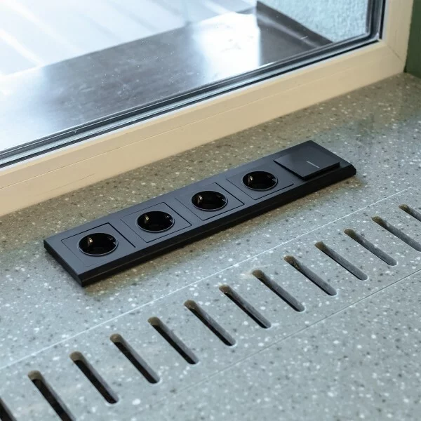 Werkel W0051808  Рамка на 5 постов Stark (черный)