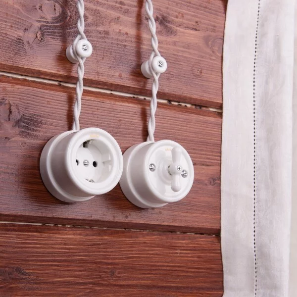 Werkel W6452301  Ретро кабель витой 2х2,5 (белый) 20 м Цена указана за 1 м