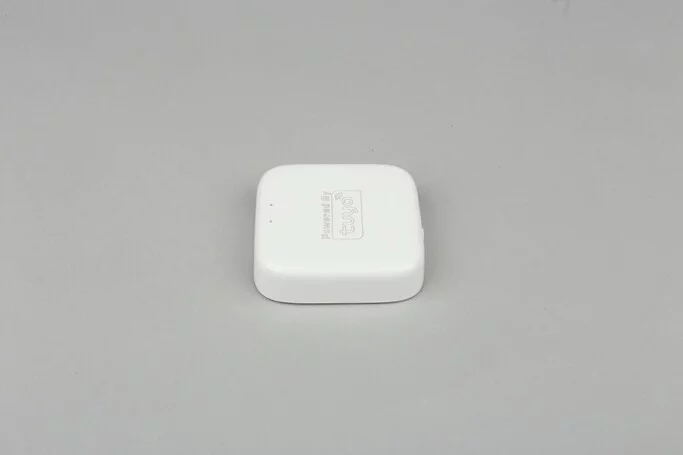 Aployt APL.0295.00.01/XYZ251D Конвертер для трековой системы Magnetic track 220