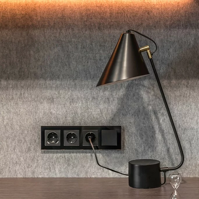 Werkel W1112008  Выключатель одноклавишный проходной (черный матовый)