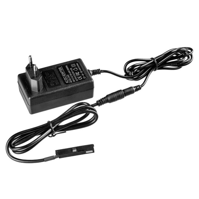 LIGHTSTAR LP48W506197 Блок питания 24V (в розетку) с подводом питания(506005+506197) к трекам LINEA 