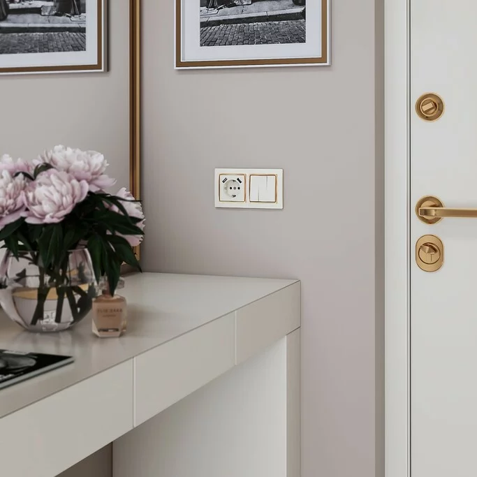 Werkel W1130003  Выключатель трехклавишный (слоновая кость)