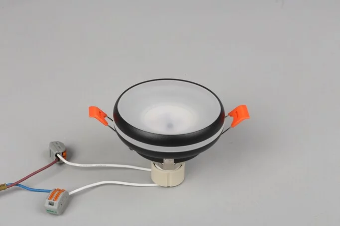 Точечный светильник OMNILUX Genova OML-102819-01