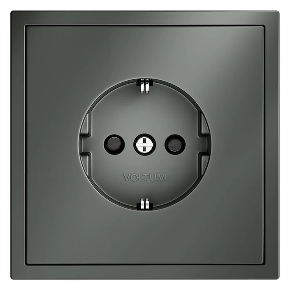 Розетка встраиваемая VOLTUM S70 с заземлением и защитными шторками, 16А, (титан) VLS040206