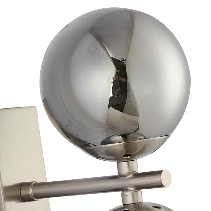 Бра FAVOURITE Varietas 2650-2W