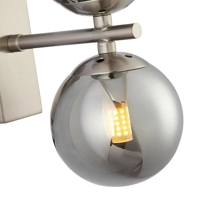 Бра FAVOURITE Varietas 2650-2W