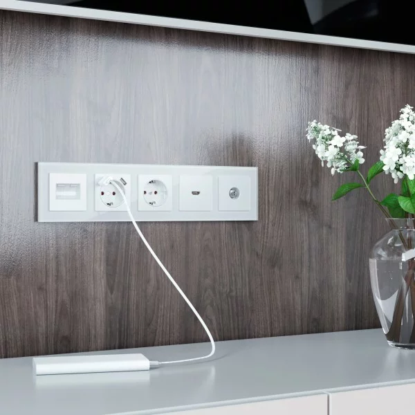 Werkel W0051101  Рамка на 5 постов Favorit (белый,стекло)