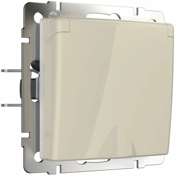 Werkel W1171203  Розетка влагозащ. с зазем. с защит. крышкой и шторками (слоновая кость)