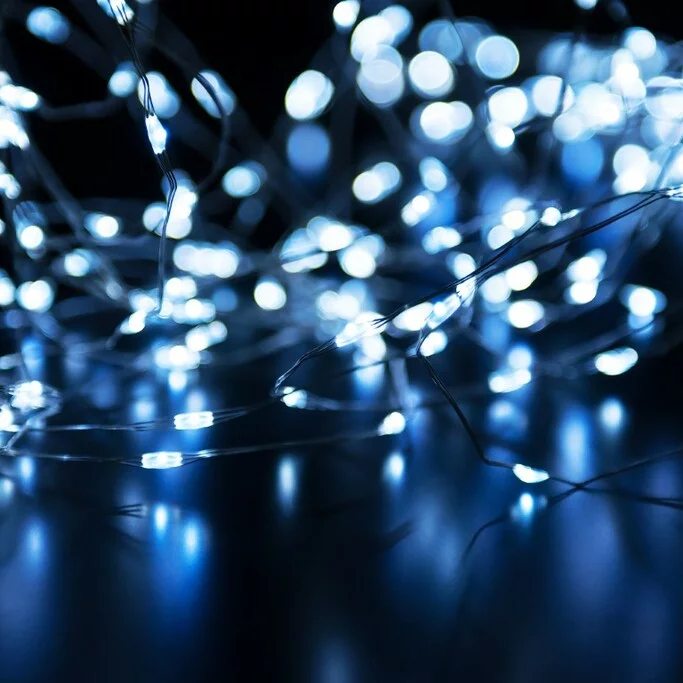 EUROSVET 400-009   гирлянда бытовая электрическая нить   белый