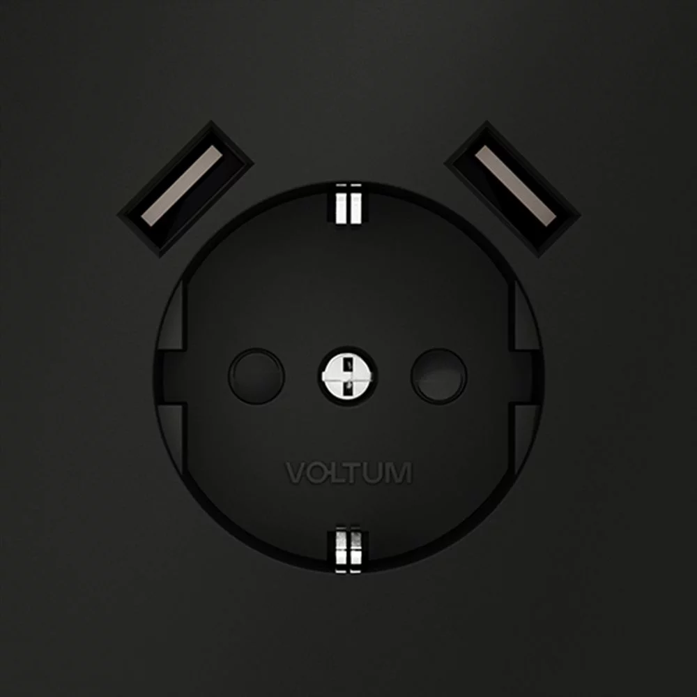 Розетка встр. VOLTUM S70 с заземлением и защитными шторками, 16А, с USB, A+A, черный матов VLS040408
