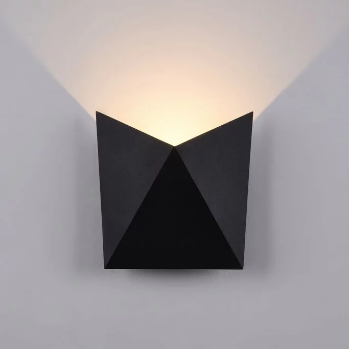 Уличный светильник MAYTONI Beekman O802WL-L7B