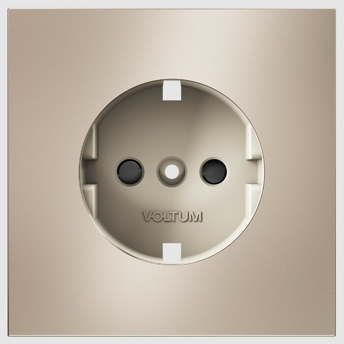 Voltum Накладка для розетки с заземлением и защитными шторками, S70 Metal (платина) VLSM000710