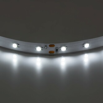 LIGHTSTAR 400004 Лента 3528LED 12V 4.8W m 60LED m 3-4Lm LED IP20 4200K-4500K 200m box НЕЙТРАЛЬНЫЙ БЕ