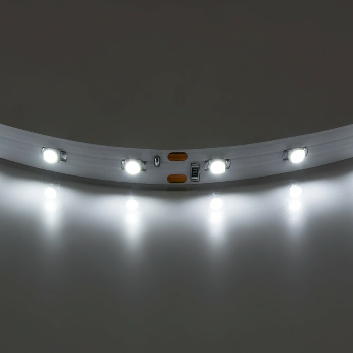 LIGHTSTAR 400004 Лента 3528LED 12V 4.8W m 60LED m 3-4Lm LED IP20 4200K-4500K 200m box НЕЙТРАЛЬНЫЙ БЕ