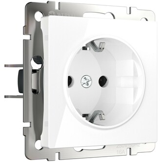Werkel W1171101  Розетка с заземлением и шторками (белый)